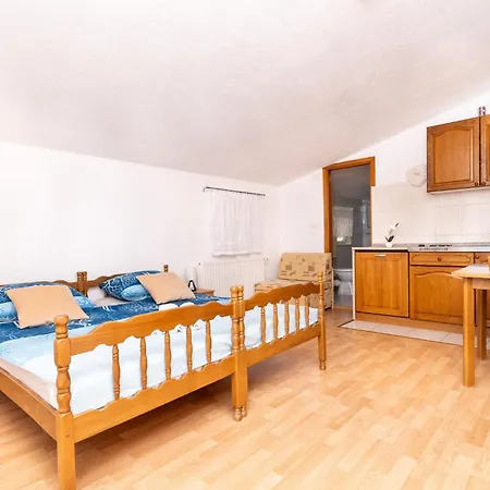 Apartment Mara Trogir